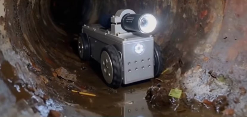 Robot in pipe with LED